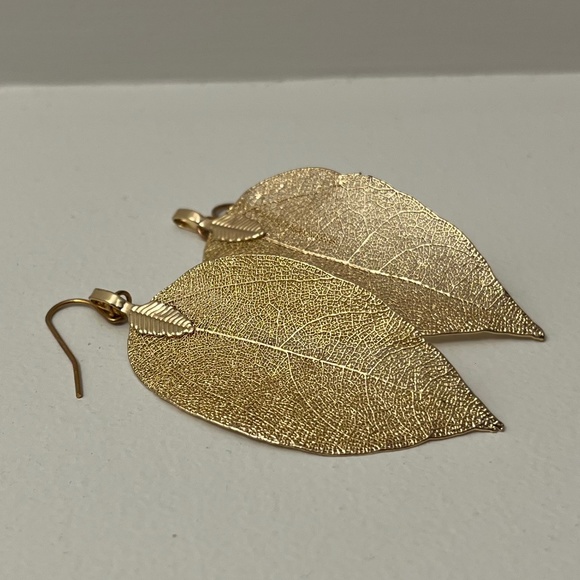 2 for $30 NWOT Gold-Plated Leaves Earrings - Picture 1 of 4